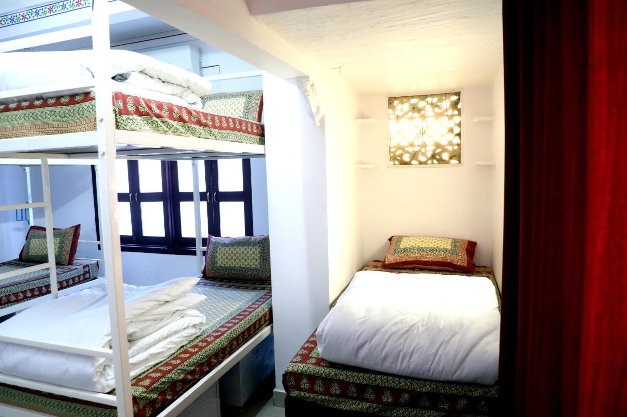 The Mama Hotel - Rooms And Dormitory Udaipur Exterior foto